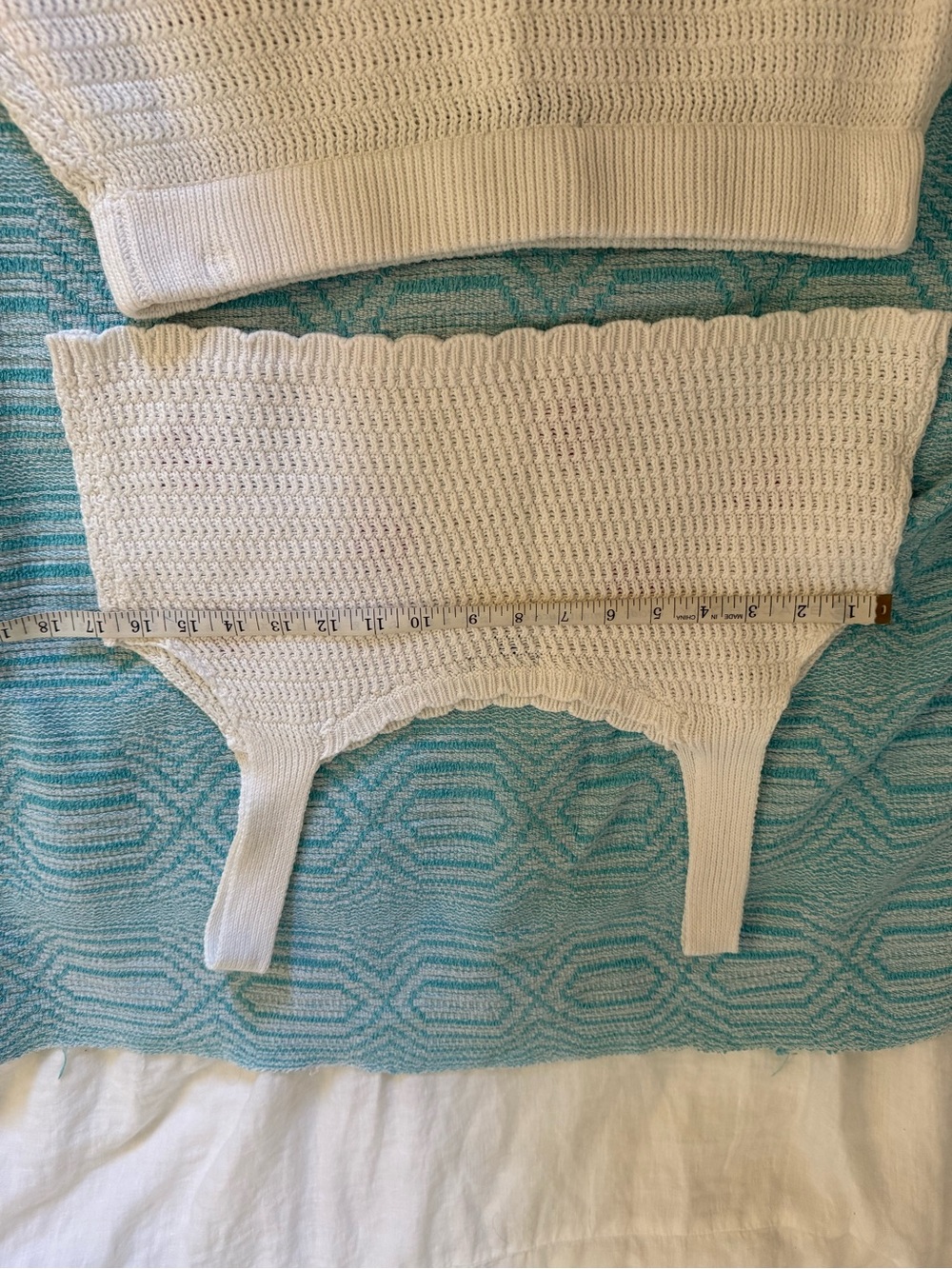 White Crochet Two-Piece Set with Red Floral Details 100% Cotton - Picture 3 of 9